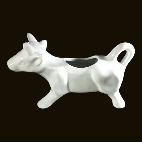 Pier 1 Imports Porcelain White Cow Creamer Cream or Milk Breakfast Serving Dish - Picture 1 of 7